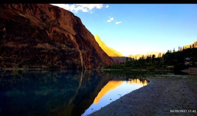 Ghizer Eden Lake Inn Gupis Exterior foto