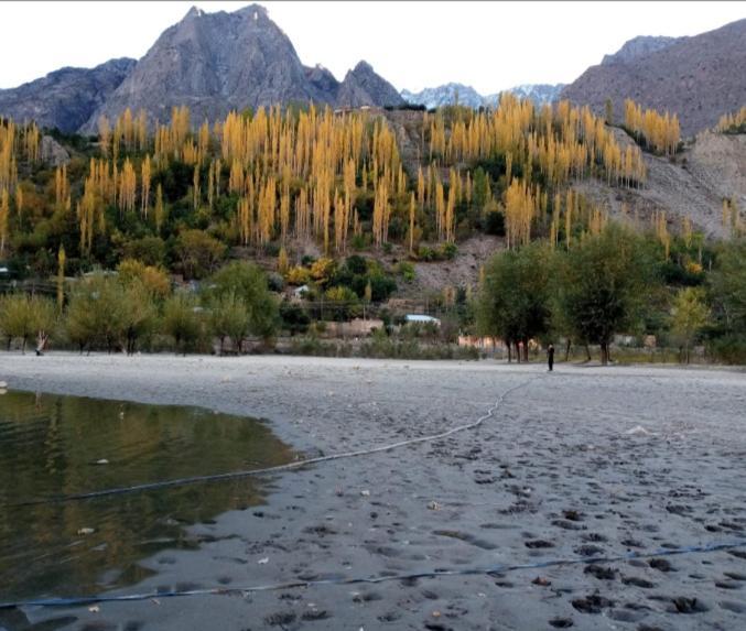 Ghizer Eden Lake Inn Gupis Exterior foto