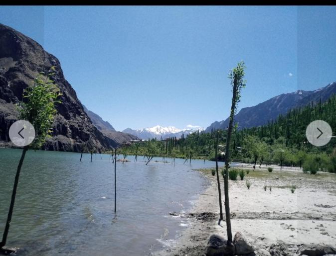 Ghizer Eden Lake Inn Gupis Exterior foto