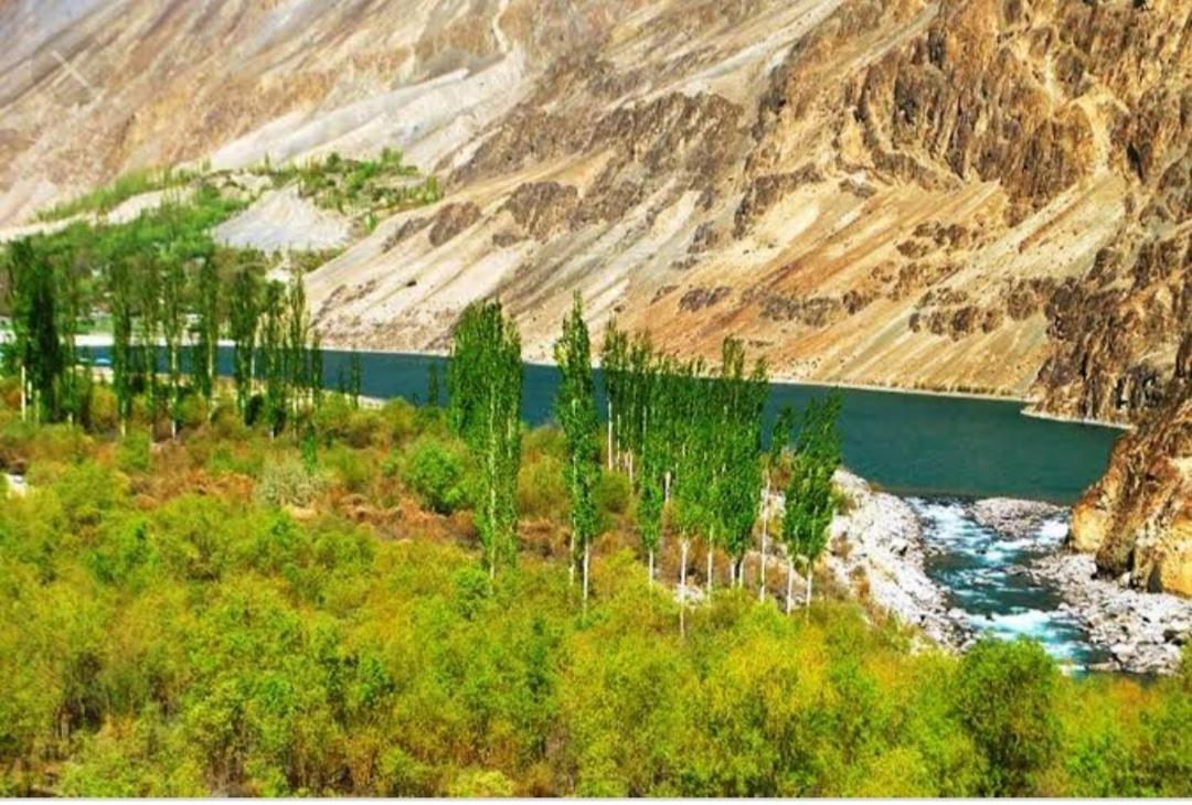 Ghizer Eden Lake Inn Gupis Exterior foto